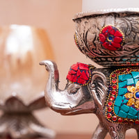 Elephant bowl with Tangerine Quartz and Lapis Lazuli Details