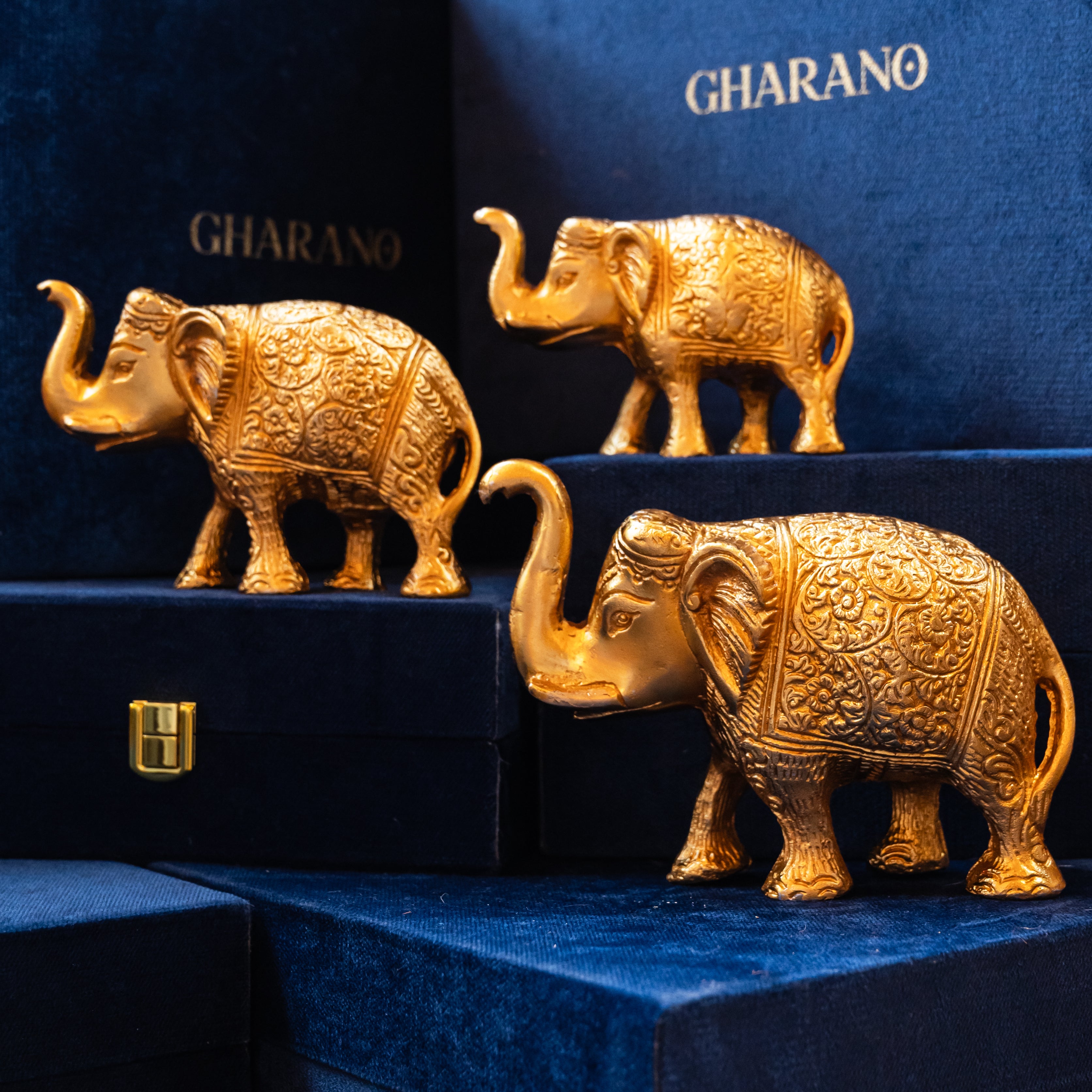 Gold-plated elephant set of 3